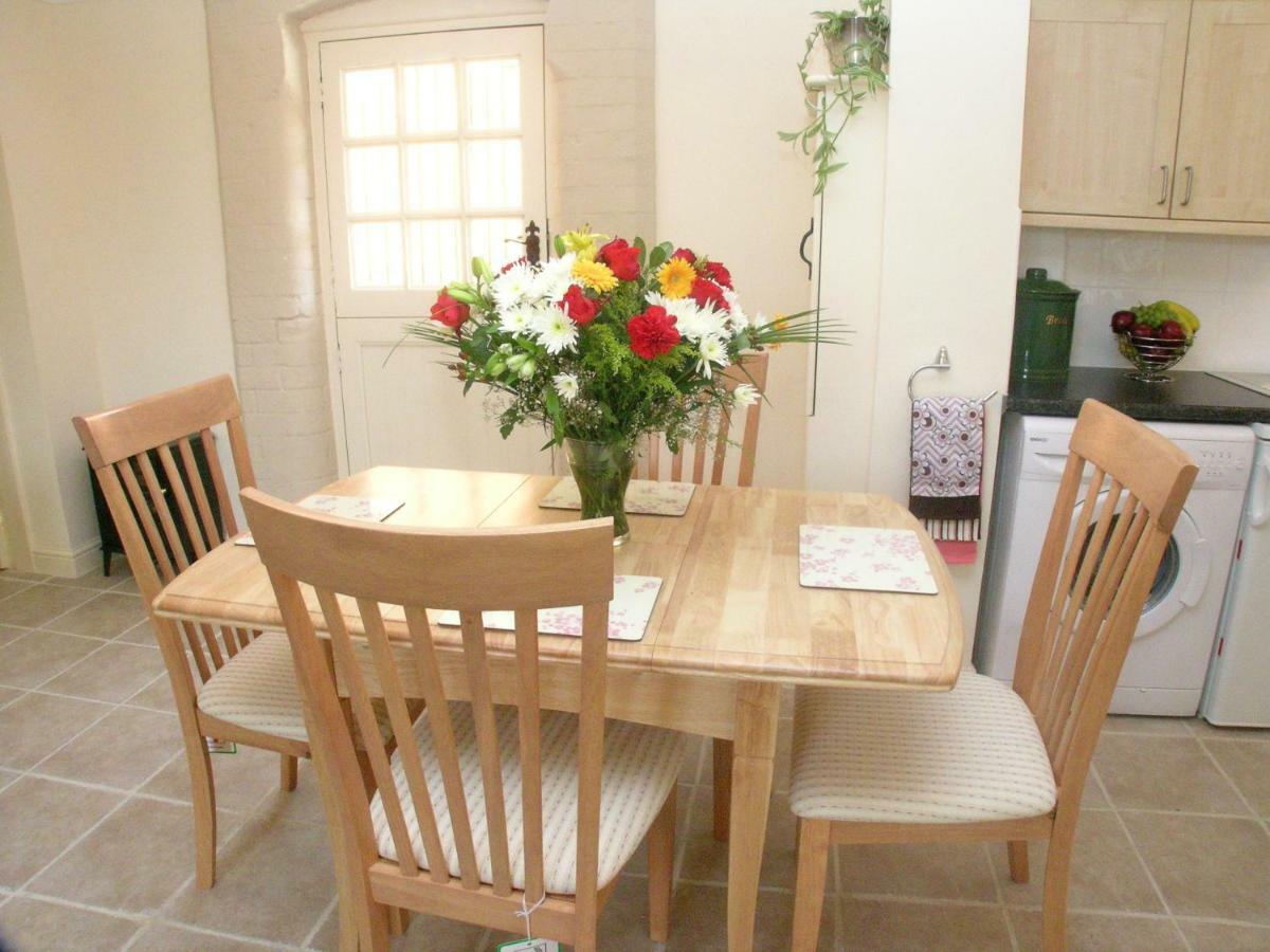 Falstaff Cottage For Up To 5, Stratford Upon Avon Exterior foto